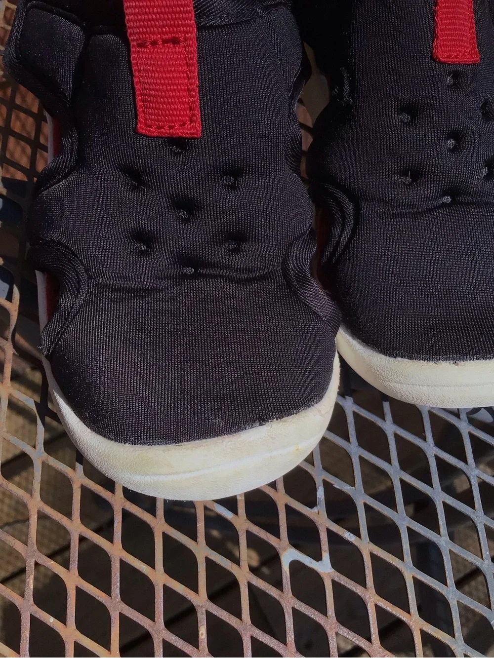 Cat & Jack Black and Red Kids Water Shoes-Toddler Size 6